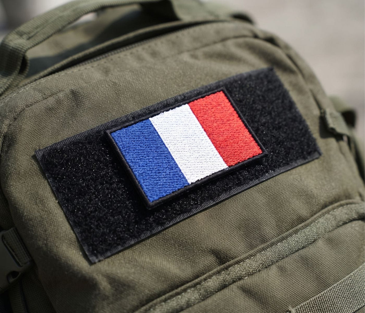 Le drapeau français à fixer partout